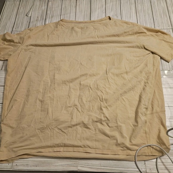 Lululemon Shirt Womens Large Beige Drysense Short Sleeve Active Gym Workout - Picture 2 of 6